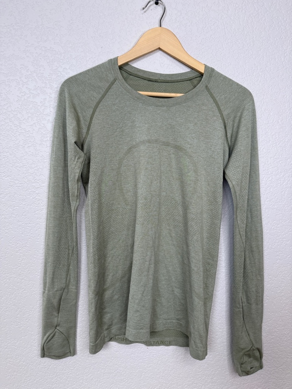 Lululemon Swiftly Tech Long Sleeve Top Light Green size 8 Womens - Picture 2 of 11